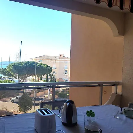 Le Capitole T2 35m2 Climatise Balcon Apartment Frejus